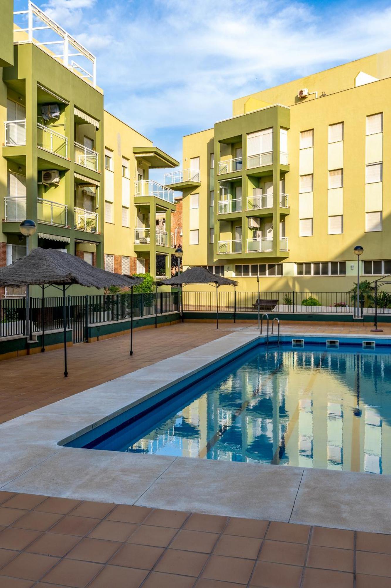 Bonito Apartamento En La Playa Con Piscina 托雷努埃瓦 外观 照片
